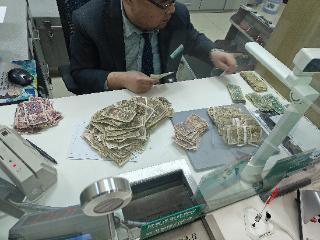 零钱虽小暖人心，农行服务显温情——农行泰安城西支行暖心完成老年客户零钱兑换