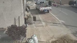 78岁老人被两轮电动车撞倒后又遭三轮电动车碾压 家属发声：老人还在重症监护室抢救