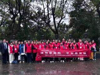 南昌朝阳洲街道朝新社区组织学生开展“清明祭英烈 平安思英雄”活动