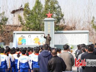 河北省迁安市：清明祭英烈 追思承遗志
