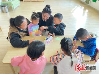 张家口开展校园交流活动 关爱“星星的孩子”