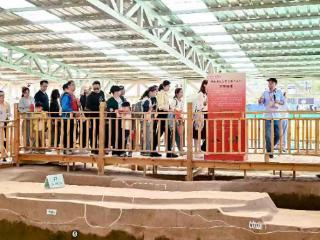 清明节，来郑州考古博物馆“捏花拼瓷”、蹴鞠、逛考古工地