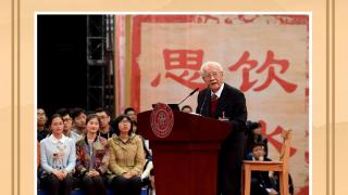 【讲习所·家国永念】习近平：平凡铸就伟大 英雄来自人民