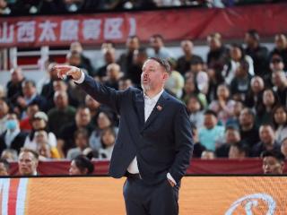 “冠军教练”米卡