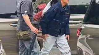 不少人在杭州龙井村偶遇周杰伦！村民：茶馆座位没空过，爆款是“冷泡龙井茶”