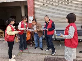 德兴市龙头山乡：人大联动聚合力 走村入户护平安
