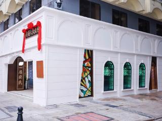 屈臣氏计划改造 1500 家门店：逆势布局折射什么行业新启示？