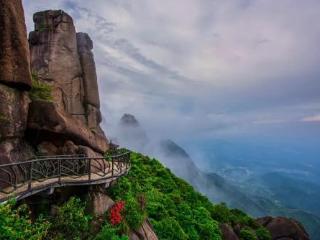 四月灵山，藏不住的春色与美好
