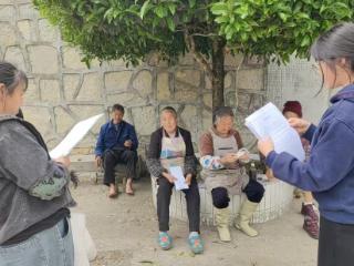 普定公安多场景开展反诈宣讲活动守护群众平安