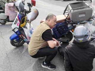 温情映春晖 一起意外中的东韵社工速度和担当