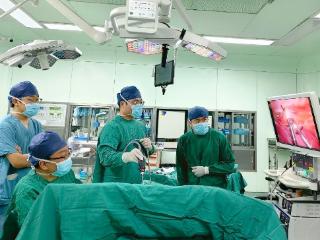 呛奶竟因食道是“死胡同”，出生仅2天手术成功“开锁”！百余名新生儿在青岛市妇女儿童医院重获生命通道