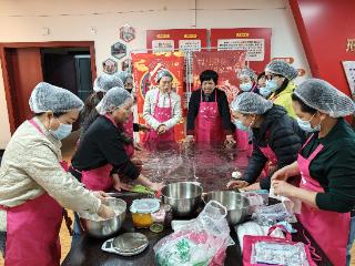 沭阳县：沭城街道新桥社区开展“中式面点技能培训”主题活动