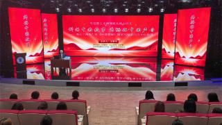 “长江韬奋奖”获得者王喜民走进河北师大新闻传播大讲堂