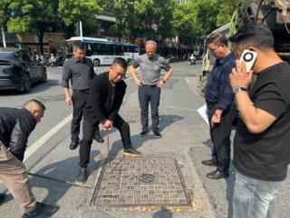 全面排查 专项整治——上饶城管全力守护市民“脚下安全”