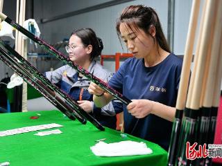 小球杆撬动大产业