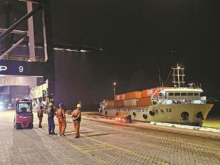 周边货源来厦中转 海上通道越织越密