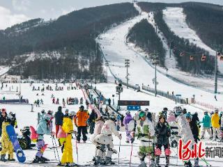 解锁崇礼四季惊喜①丨冬奥小城崇礼放大冰雪经济“乘数效应”