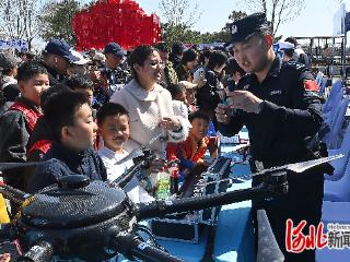 秦皇岛举办“4·15”口岸安全联合开放日