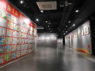 “国防润童心 国安铸强国”南京市第三届国防国安教育书画展暨青少年与将军作品对话展在雨花美术馆开幕