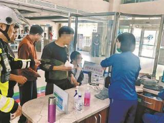 思明交警一路护航 为手指离断工人开出绿色通道