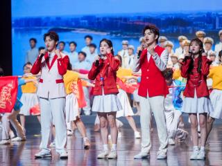 舞台上的“国安课”：有泪点、有燃点、更有共鸣点