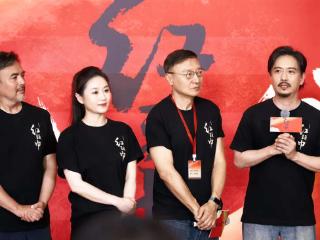 讲述女性海外奋斗史，粤剧电影《红头巾》开机