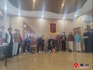 文化惠万家 乐享幸福年——德州天衢新区长河街道杨庄社区开展“艺暖夕阳·乐活邻里”老年合唱活动