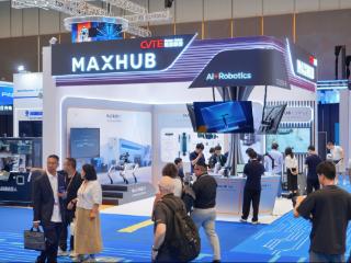 从“巡检员”到“检修工”：视源股份广交会展示四足机器人搭载机械臂协同作业