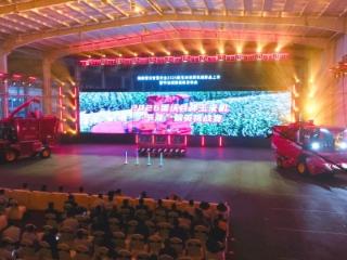 全能全域 智富王者 | 潍柴雷沃2026款玉米机上市暨节油减损指标发布会举行