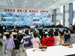 沉浸式体验学习交规 零距离互动领悟安全