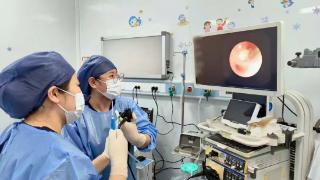 1岁半幼儿呛入瓜子，青岛市妇女儿童医院多学科协作化险为夷