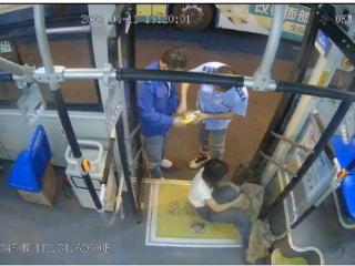 一场演唱会路上的温暖守护