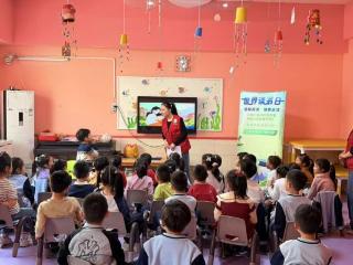 济宁市任城区李营街道枫阳社区开展“书香润心田，阅读共成长”活动