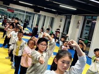 平度市工人文化宫“萌芽”课堂少年规定拳公益课火热开练