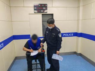 入室盗窃时发现有监控 男子把摄像头转个方向就溜 20天后落网