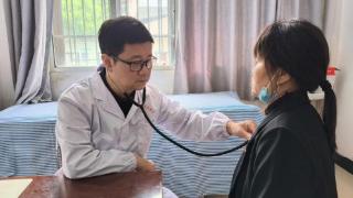 三十五载深耕基层 矢志不渝守护健康——记上饶市广信区基层医生郑吉如