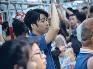 电影《门牙》定档5月1日 演员章宇演绎平凡人的坚守