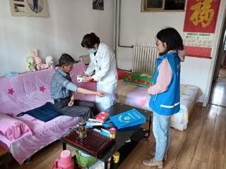 济宁市任城区阜桥街道津浦街社区开展“健康进网格·关爱暖人心”志愿服务活动