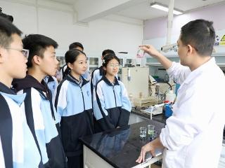 探秘土壤小秘密，争做地球小卫士——世界地球日，我们在实验室“挖”真相