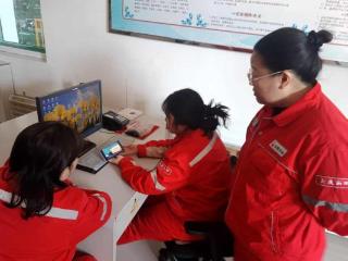 开展普法教育凝聚巾帼奋进力量