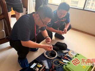 中国联通龙岩市分公司总经理上门装宽带 千兆网络服务零距离