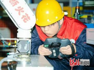 曹职院优秀学子李旺：匠心淬技能 赛场绽芳华