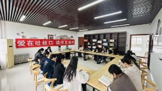 书香润心·阅读启智——济南市莱芜区口镇街道举办“爱在吐丝口·读书正当时”巾帼红色教育读书会