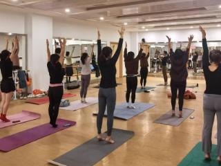 莲香社区：“瑜”你有约聚人气，社区治理添活力