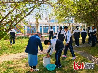 秦皇岛市山海关第二中学开展世界地球日系列环保实践活动