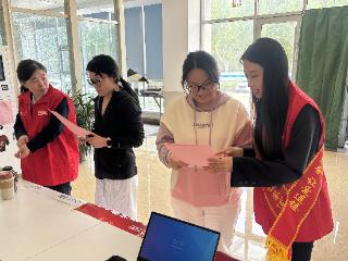 山东移动泰安分公司战略客户中心党支部开展“进集团”暖心服务活动