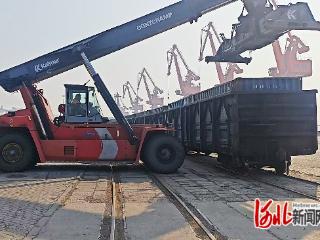 秦港股份杂货公司首次开展集装箱火车集港玉米专项运输业务