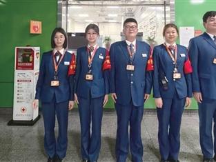 杭州地铁5号线男乘客突然昏厥 AED就位、屏风遮挡、5分钟救护车赶到