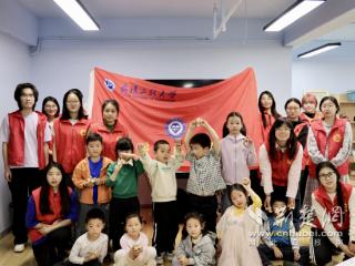 千年榫卯邂逅红色初心 武工大志愿者带萌娃“玩转”鲁班锁