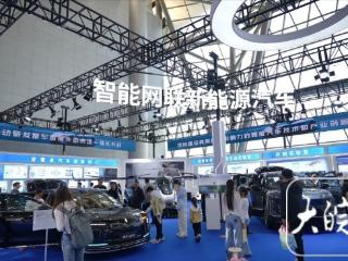 探访科交会|飞行汽车宛如“变形金刚”，能跑能飞能分体